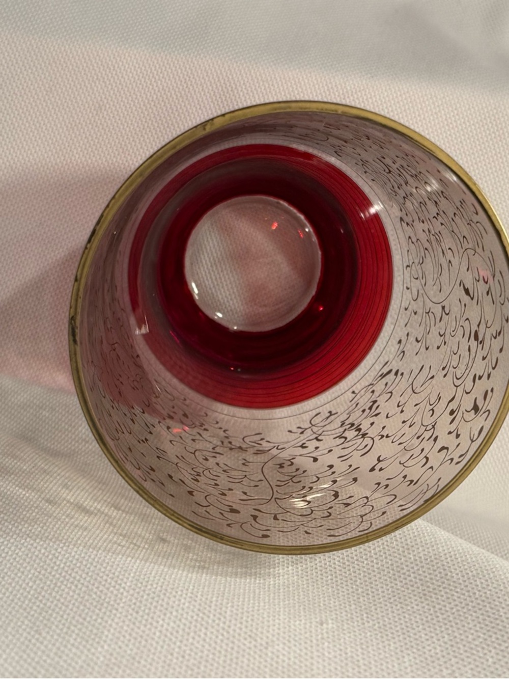 Ruby Red and Gold Scrolls Rioja vase about 11”. - Picture 6 of 6
